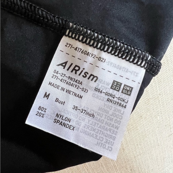 Uniqlo x Alexander Wang AIRism Tank - Picture 7 of 8